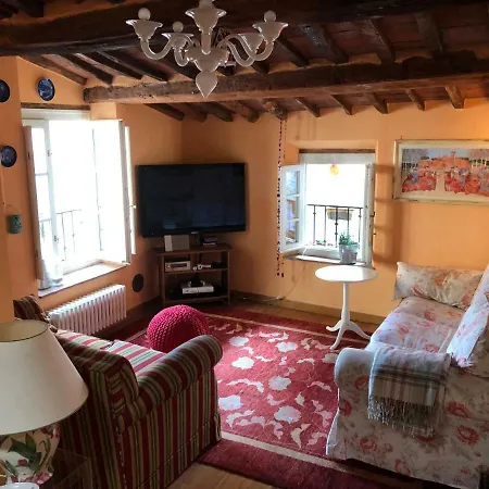 Storico Loft Nel Cuore Di Lucca Exterior photo